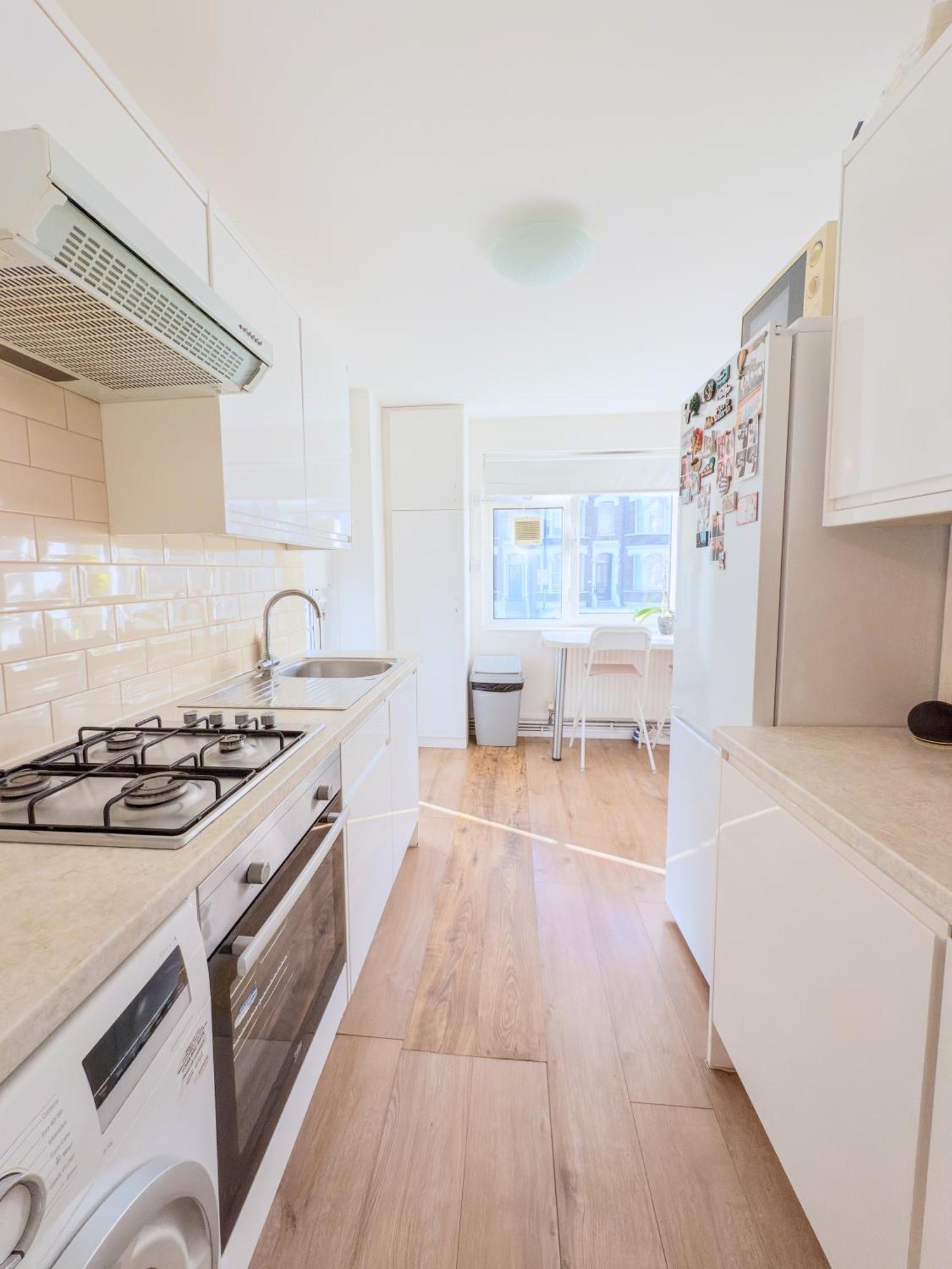 Bright Stockwell Rooms ลอนดอน ภายนอก รูปภาพ